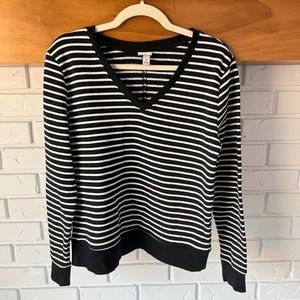 A New Day Striped V Neck Sweatshirt, Black and White, Size Small S